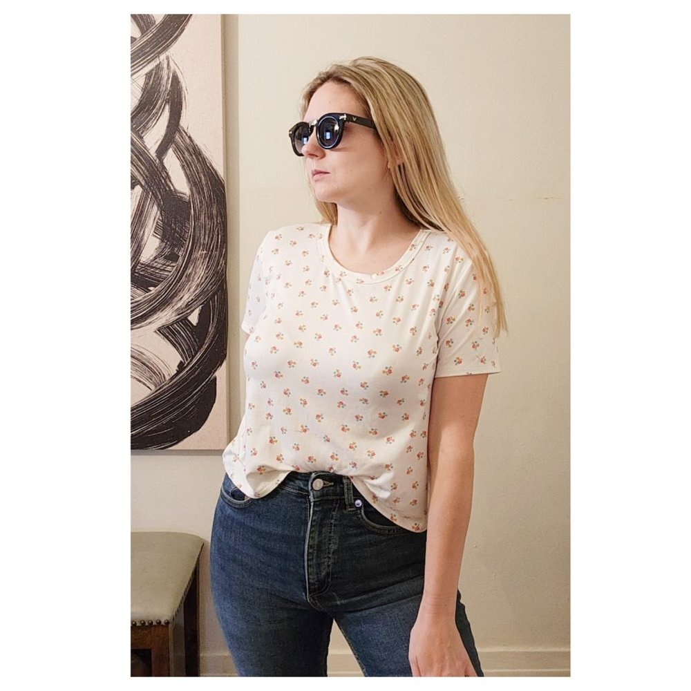 5/$100 SALE -  Haley Solar Ditsy Floral Crop Tee